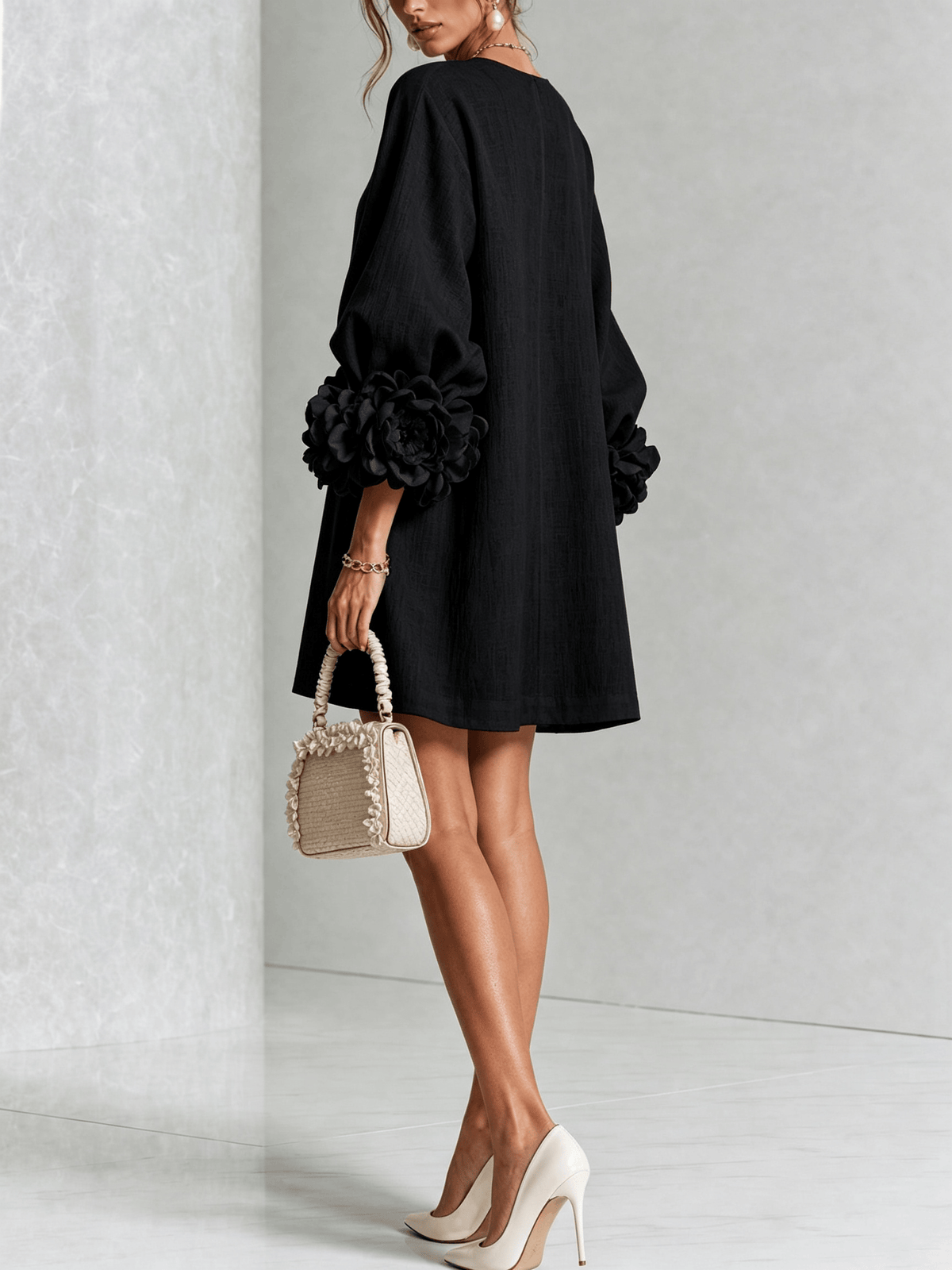 Mini vestido de lino premium negro de Cero Love Studio
