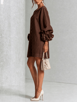 Mini vestido de lino premium marron de Cero Love Studio