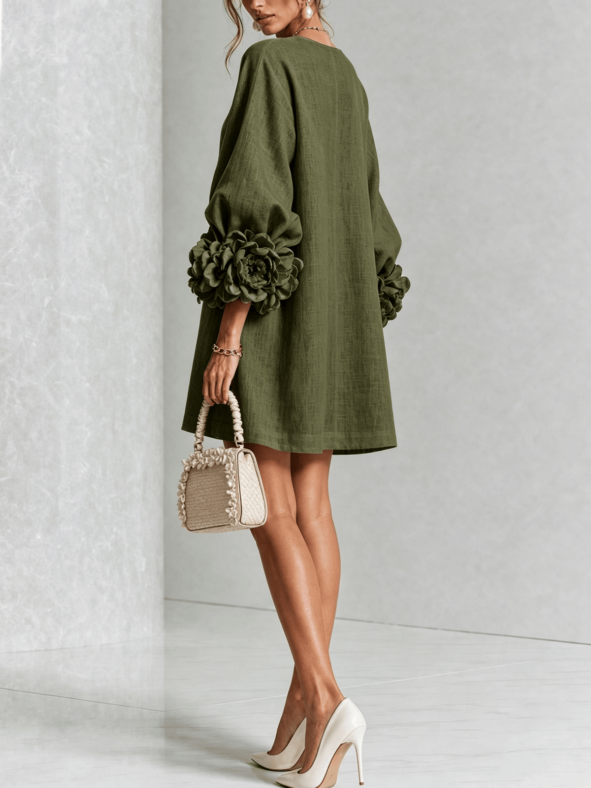 Mini vestido de lino premium verde oscuro de Cero Love Studio