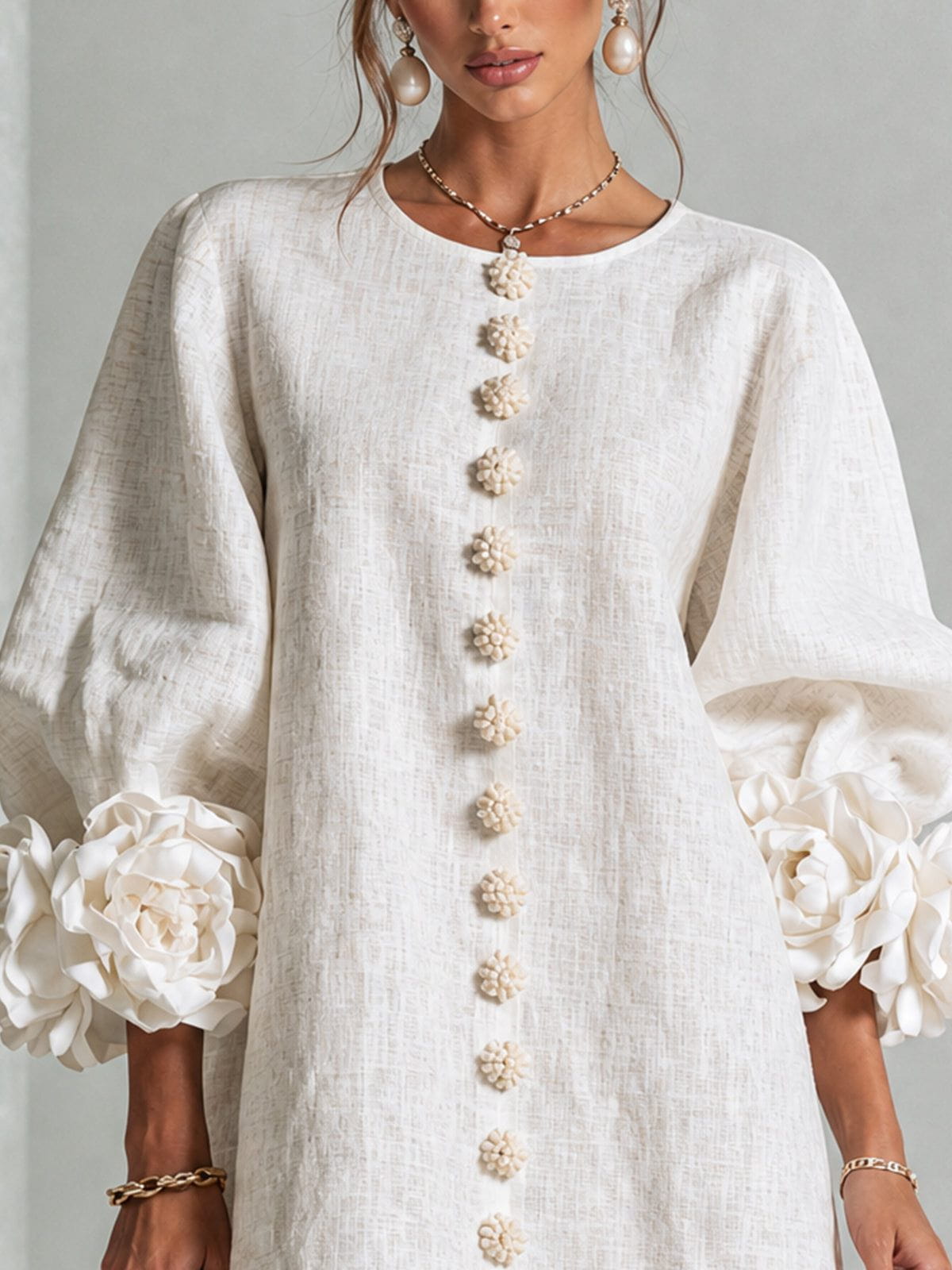 Mini vestido de lino premium blanco de Cero Love Studio
